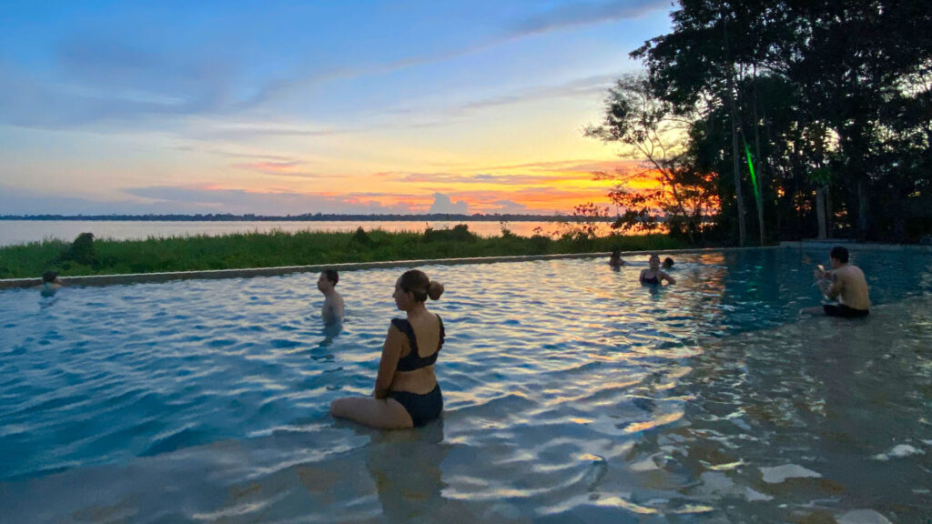 Pisicna del Hotel Amazon en Amazonas la cual puedes disfrutar con nuestros planes turístico