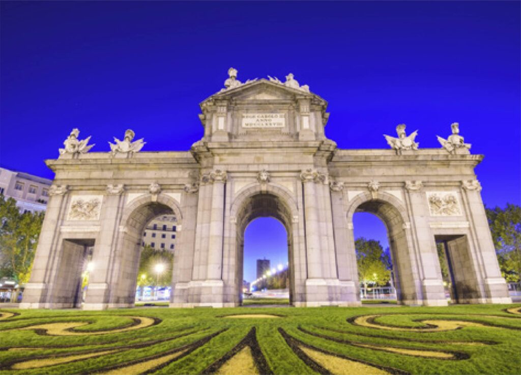Vista de Madrid destino incluido en el Circuito Europa el cual puedes dsifrutar con nuestros planes turísticos