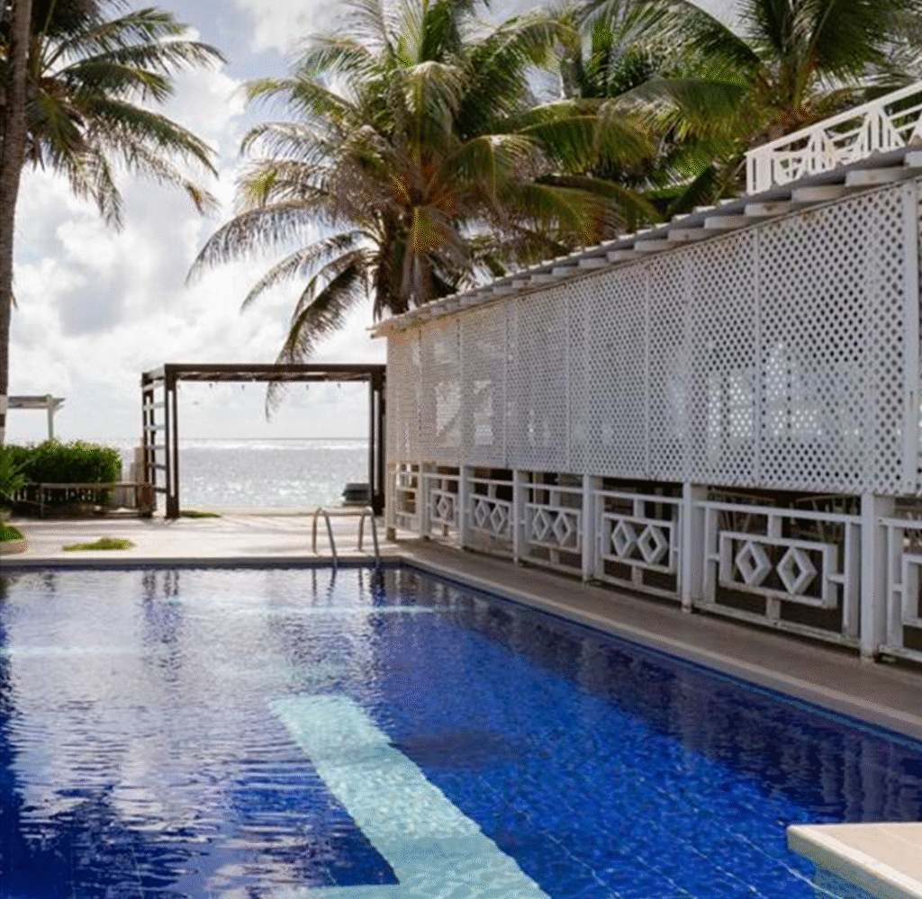 Piscina del Hotel San Luis Beach la cual podrás disfrutar con nuestros planes turísticos