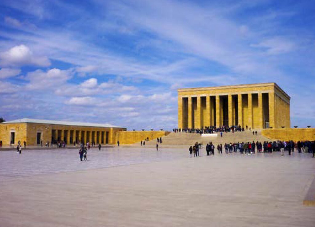 Vista de Ankara destino incluido en el Circuito Turquía el cual puedes dsifrutar con nuestros planes turísticos